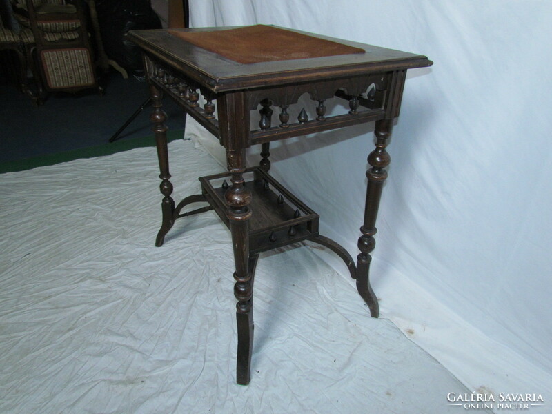 Antik Neoreneszánsz asztal