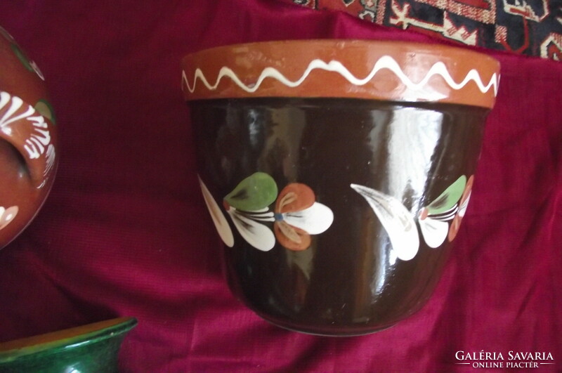 Ceramic tile, bowl, vase.