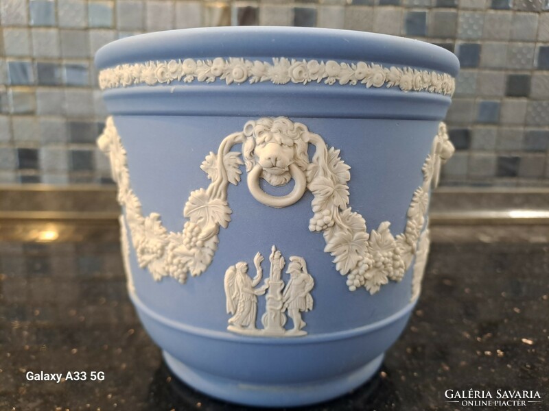 Wedgwood kék angol porcelán oroszlánfejes kaspó 11.5 cm