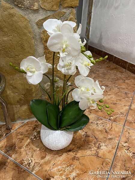 Beautiful white maintenance-free orchid flower artificial plant artificial flower