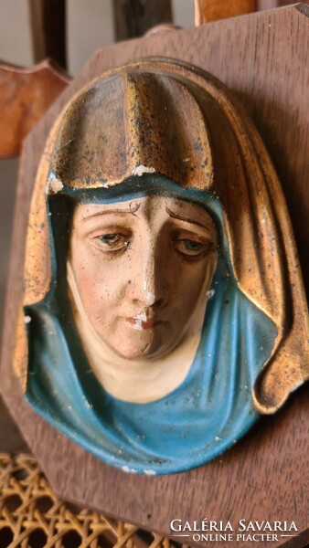Mária fali dísz