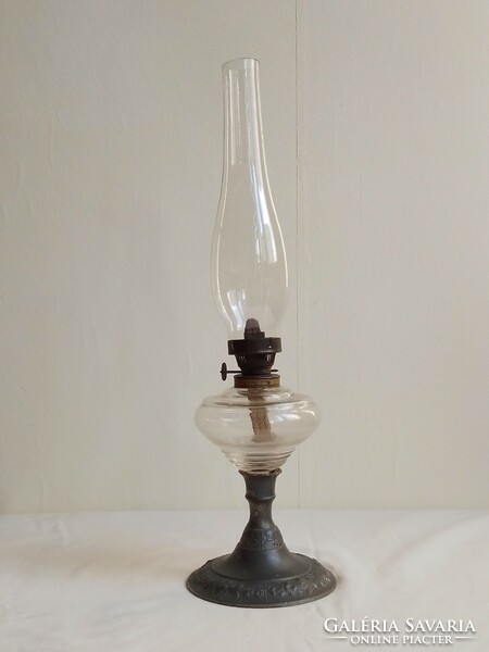 Antique old table kerosene lamp glass tank art nouveau spaiater metal base 42 cm