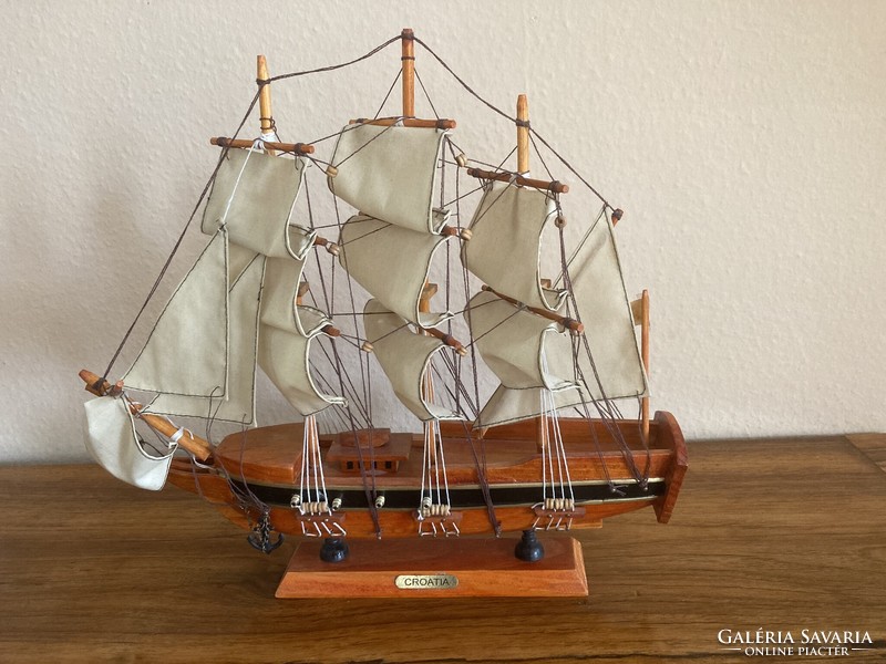 Sailboat model/model
