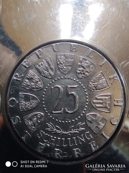 Silver (800) 1962 25 schilling coin bowl.