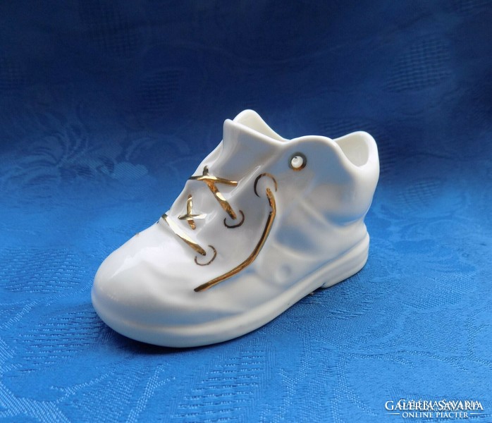 Aquincum porcelain shoe figure (po-2)
