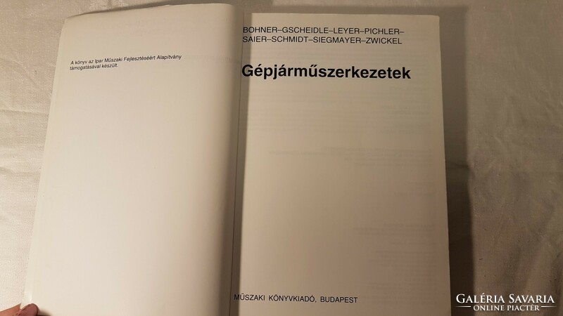 GÉPJÁRMŰSZERKEZETEK 1994 Műszaki Könyvkiadó 372 oldal