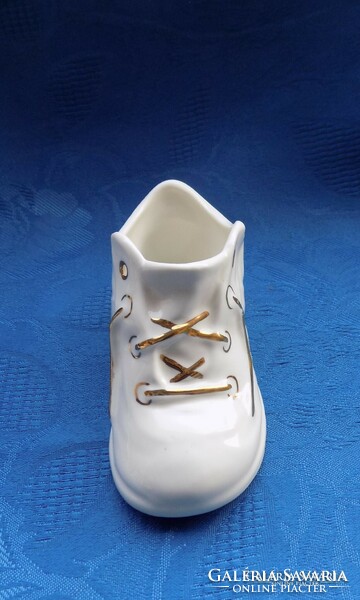 Aquincum porcelán cipő figura (po-2)