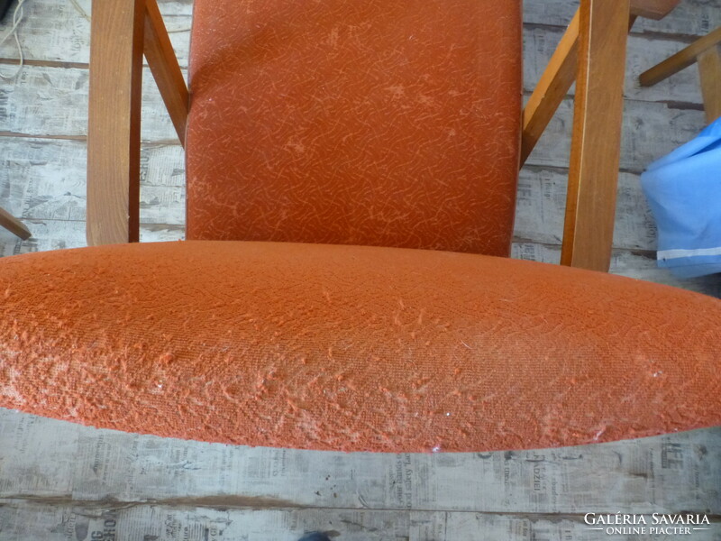 Hajlított karfás,skandináv stílusú piros retro fotel