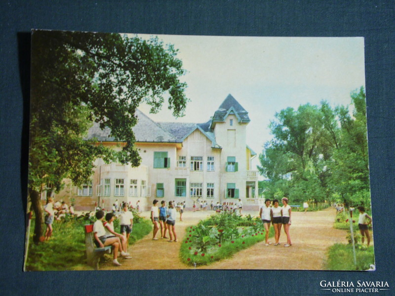 Képeslap, Balatonmáriafürdő,Festetics-kastély, SZOT gyermeküdülő látkép részlet gyerekekkel