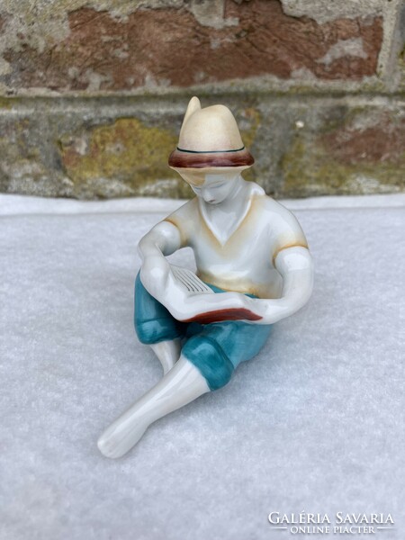 Ravenclaw reading boy porcelain figurine - boy reading a book - boy reading a hat