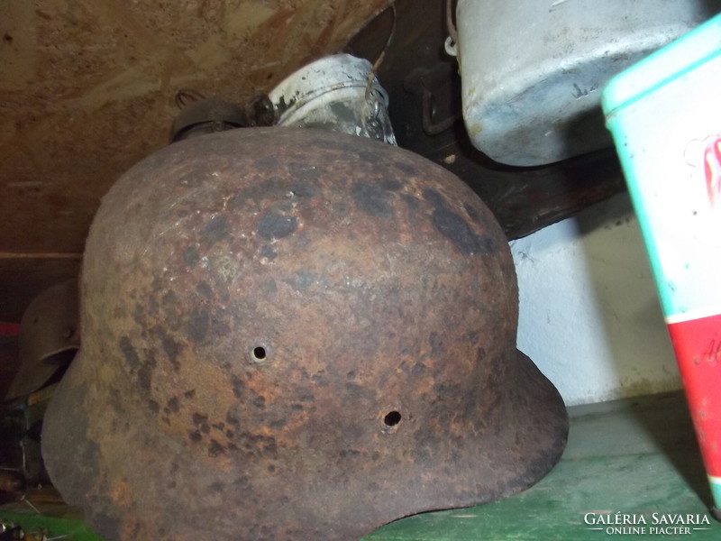 1 World War German helmet et 68, gy.