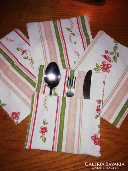 Textile vintage 4 piece cutlery holder. For table setting