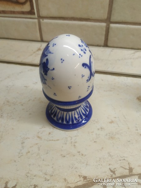 Húsvéti dísz, kerámia tojás, tyúk tojástartóval, tojástartó  eladó! Kék kerámia sztalközép kínáló