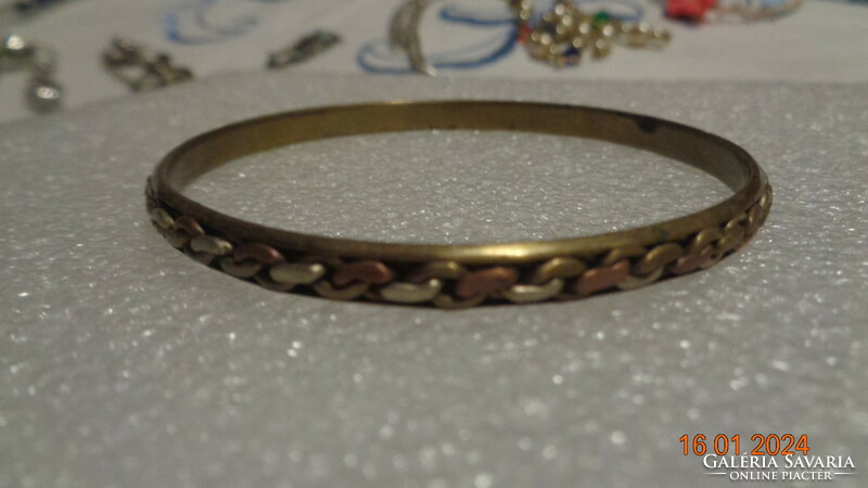 Antique bracelet, yellow and red copper, inside 6.5 cm x 0.5 cm