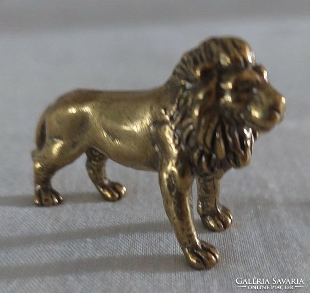 Miniature copper lion king figure