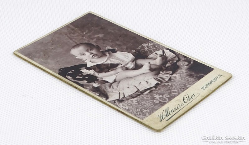 1Q277 Hollenzer és Okos műterme : Antik csecsemő fotográfia ~ 1900