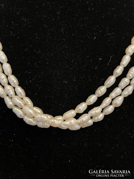 Original classic gold-studded three-row pearl necklace from the 70s