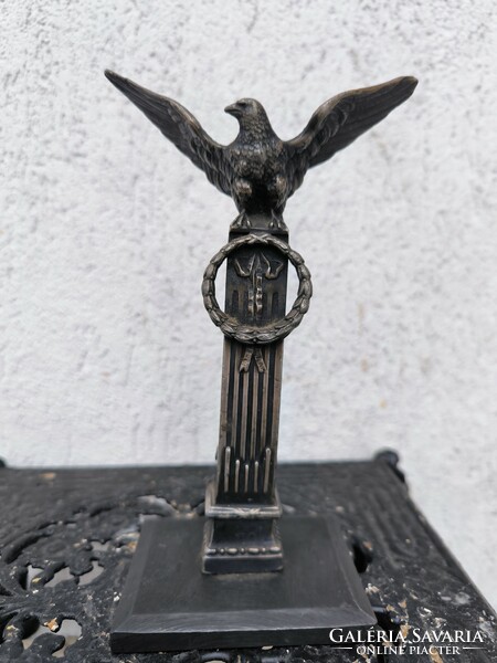 Antique eagle falcon or tull statue made of spiàter tin militaria style