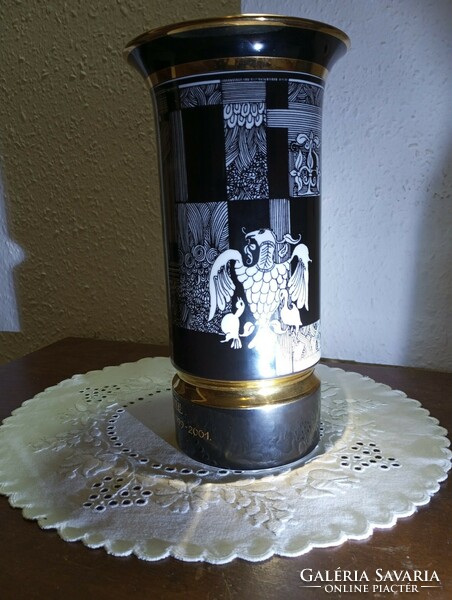 Hollóházi large vase (Saxon endre) motif