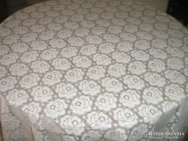 Wonderful elegant rose lace tablecloth