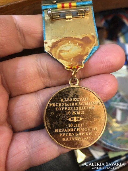 Kazah honvédelmi kitüntetés, ritkaság, gyűjtőknek kiváló.
