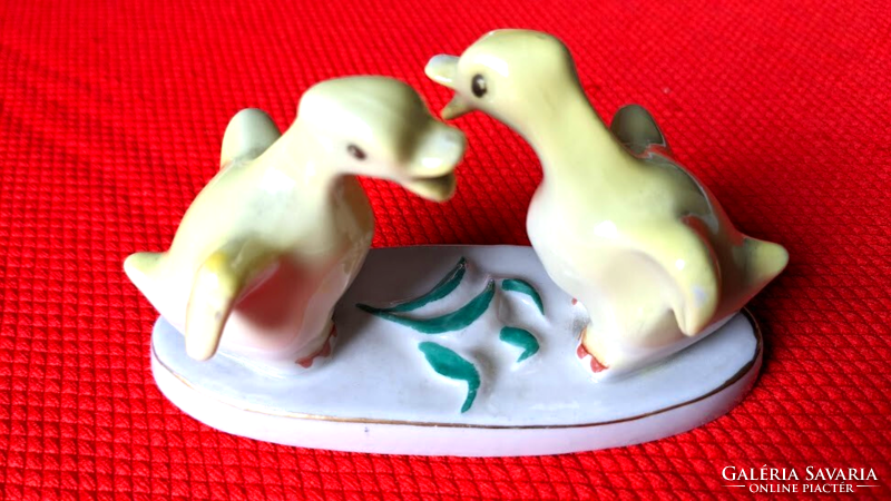 Porcelain ducks figure