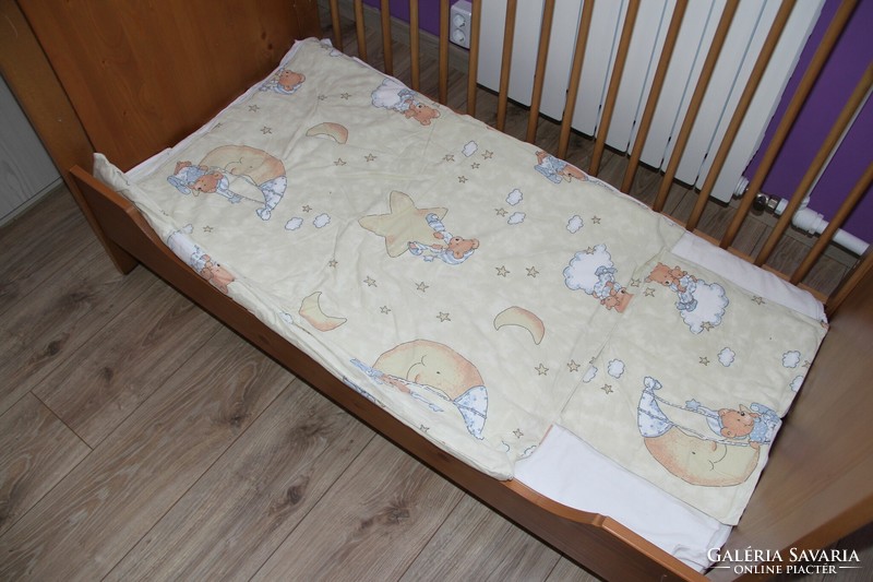 Wooden children's bed, coconut mattress, bed frame, bed linen