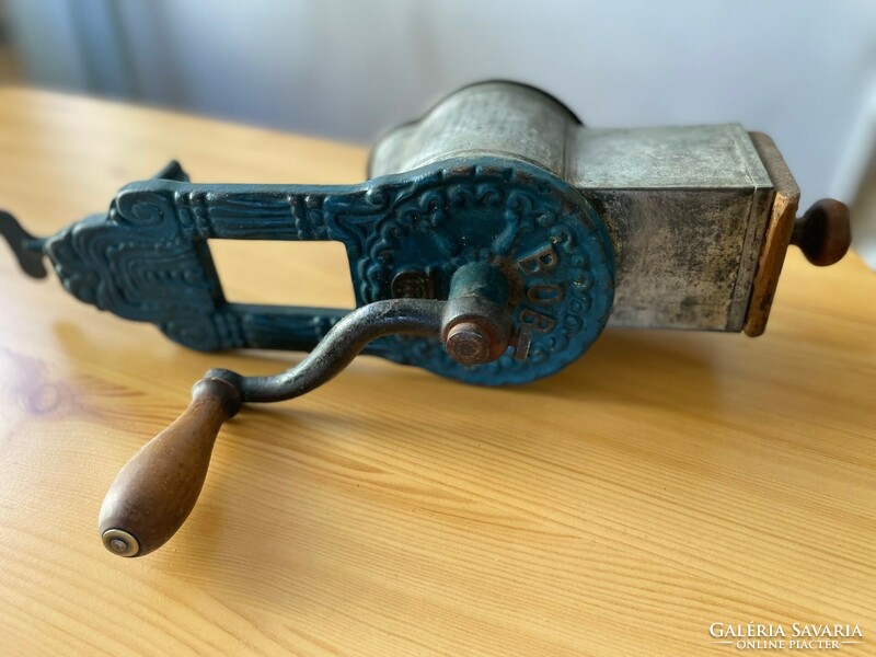 Antique cast iron nut grinder with bob mark