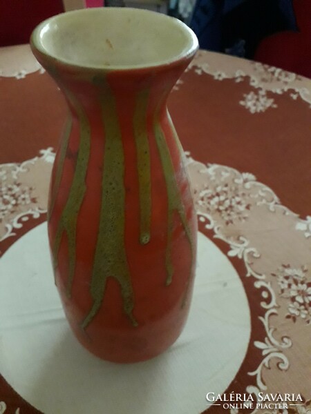 Régi kerámia mázas képcsarnokos zsűrizett váza 24x10 cm.