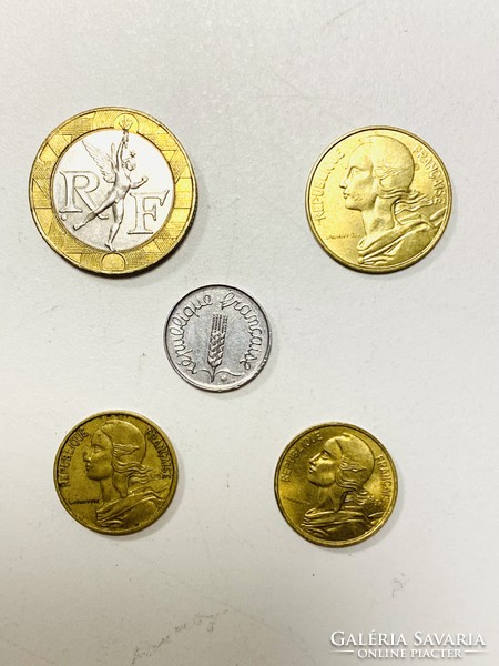 5 pieces of French coins, francs and centimes 1967-1989