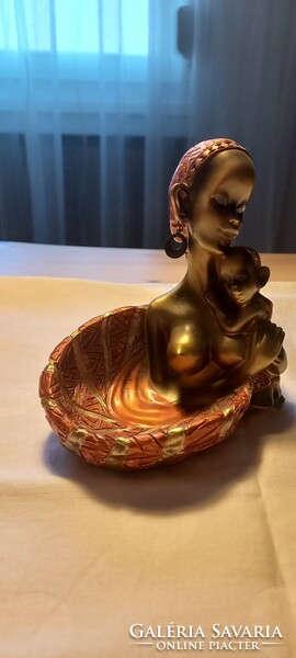 Ring holder/ashtray of modern African woman with child
