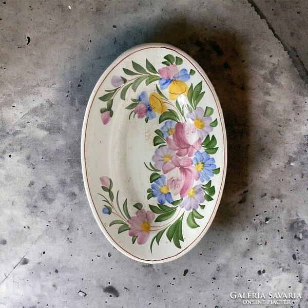 Retro, vintage ceramic decorative plate with flower pattern