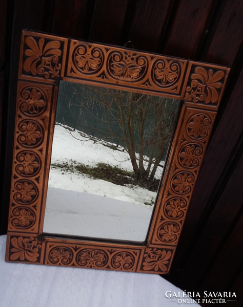 Retro copper/bronze? Framed wall mirror