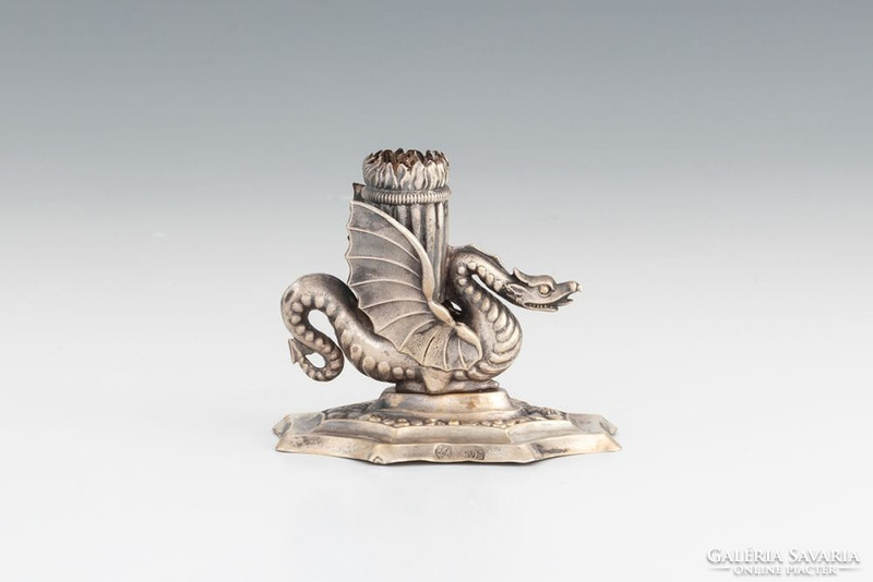 Antik bécsi 13 latos ezüst (Jakob Weiss) sárkányfigurás gyertyatartó 1840-ből