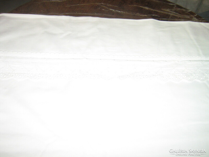 Beautiful madeira lace white damask duvet cover
