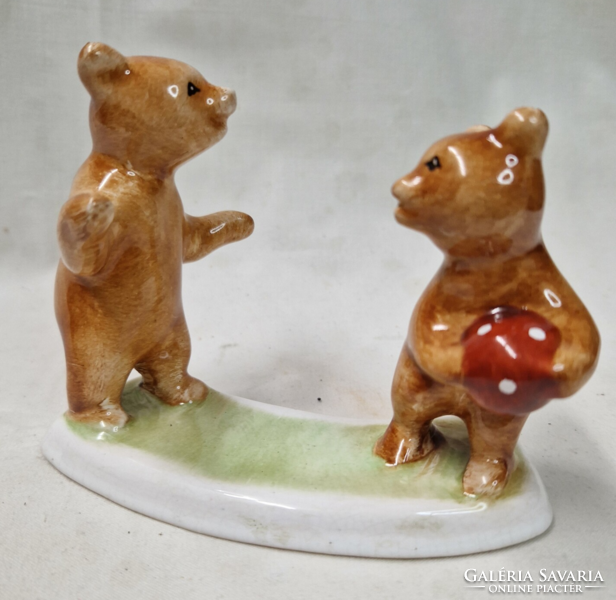 Pair of Bodrogkeresztúr ball-playing bears, teddy bears in perfect condition