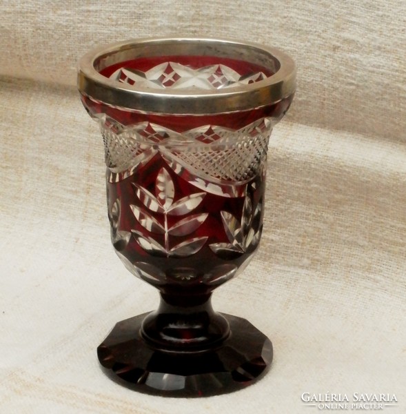 Multi-layer polished goblet with silver rim
