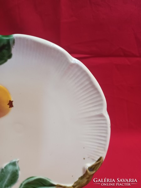 Körmöcbánya majolica wall plate, pear