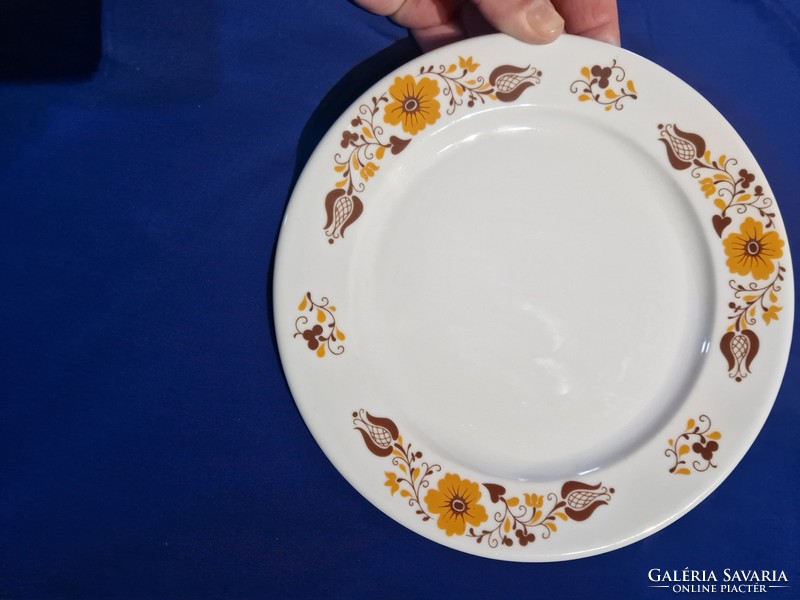 Panni small plate with a decorative pattern