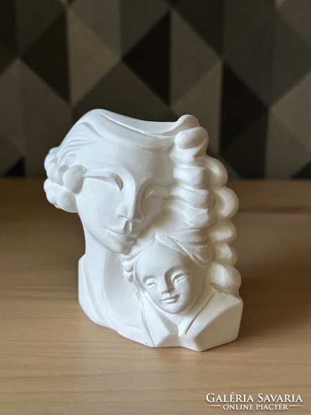 Anya gyermekével, Világhy Árpád, biszkvit porcelán szobor