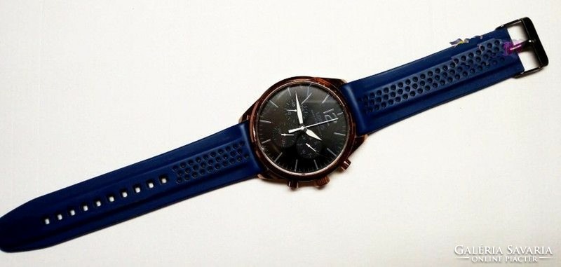 Retro men's wristwatch, lorus chronograph quartz size silicone strap in excellent condition