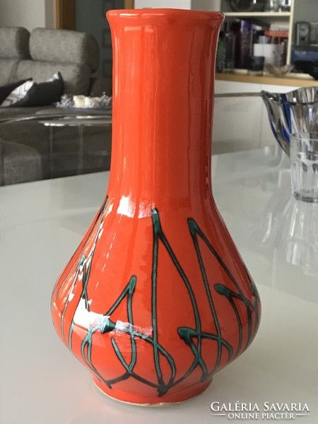 Retro kerámia váza narancs színű alapon zöld mintàval, 26 cm