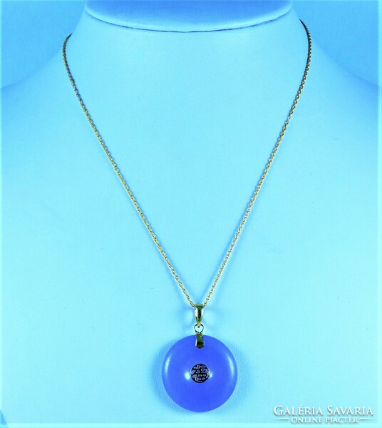 Gorgeous 14k gold necklace with jadeite pendant!!!