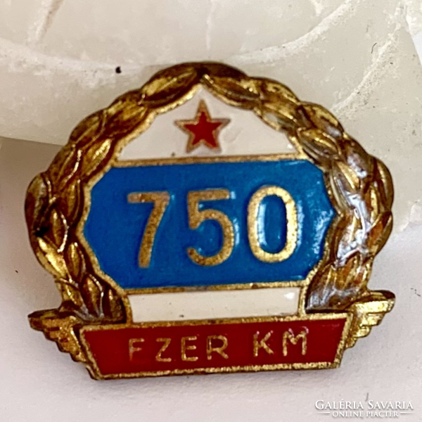 750 ezer km balesetmentes közlekedés régi kitűző bross az 1960-as évekből szocialista érme pin