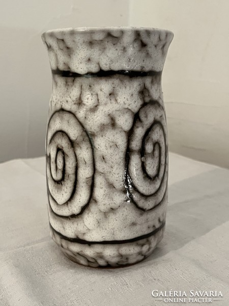 Retro decorative brown and white vase from Hódmezövàsàrhelyi