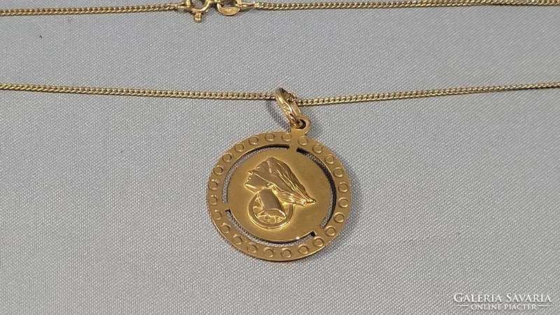 18K gold pendant with necklace total 8.49 g