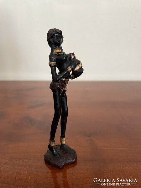 Small African figurine
