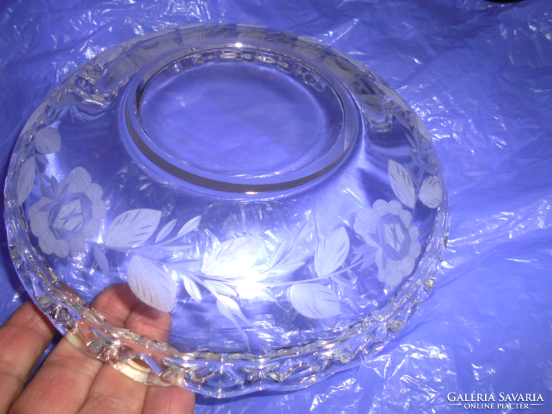 Polished glass centerpiece serving bowl
