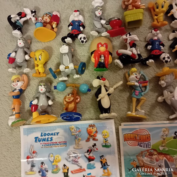 28. Kinder figures looney tunes, tom, jerry, sylvester, beak, etc. Fairytale characters on the cheap