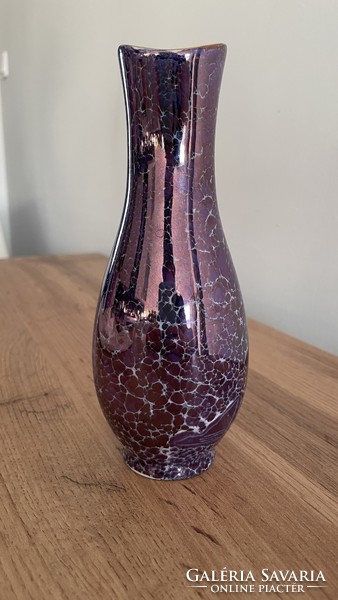 Hollóházi lila lüsztermázas váza - Hibátlan állapotú, 17 cm magas